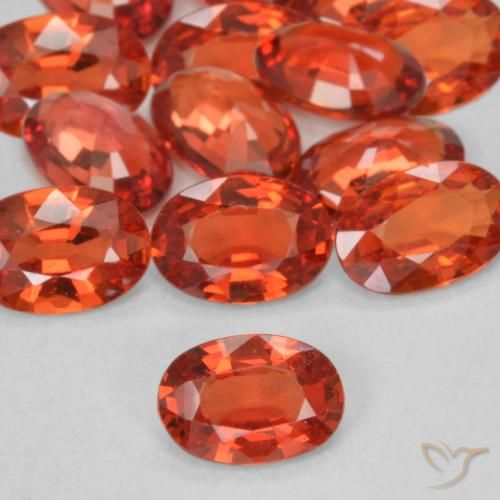 0.48ct Natürlicher Intensives Rot Saphir, Oval, VVS-VS