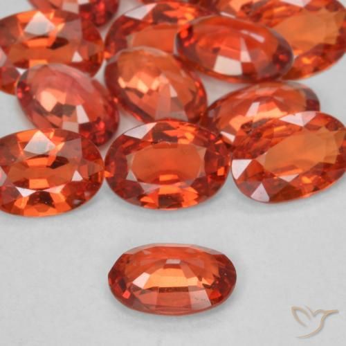 9,17 ctw natürlicher Intensives Rot Saphir, Oval, VVS-VS