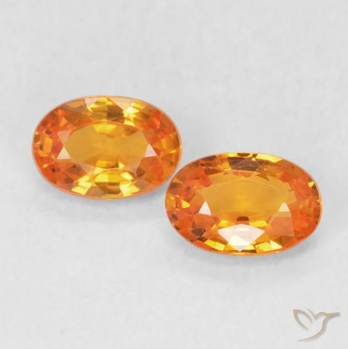 1.18ctw Natürlicher rötlich-orange Saphir, Oval, VVS-VS