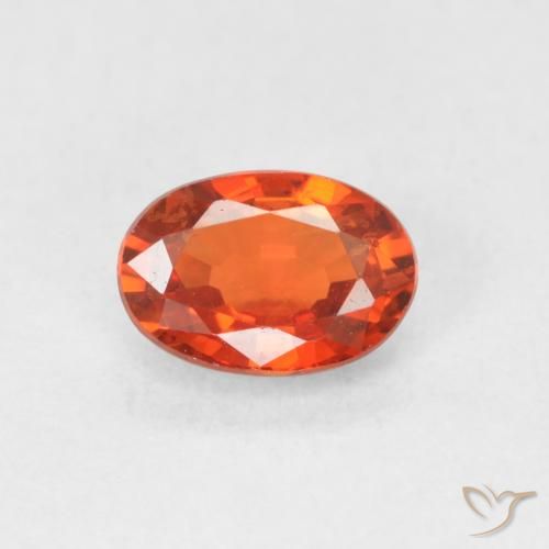 0.67ct Natürlicher rötlich-orange Saphir, Oval, VVS-VS