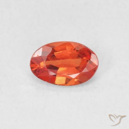 0.54ct Natürlicher rötlich-orange Saphir, Oval, VVS-VS