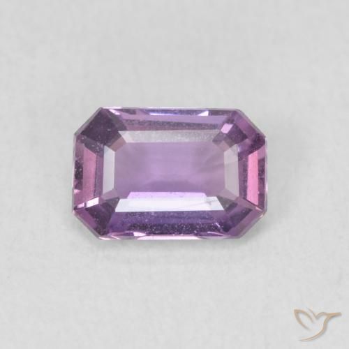 0.65ct Natürlicher Mittelviolett Saphir, Smaragdschliff, VVS-VS