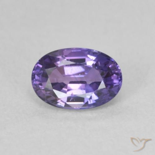 0.73ct Natürlicher tiefviolett Saphir, Oval, VVS-VS, Photo A