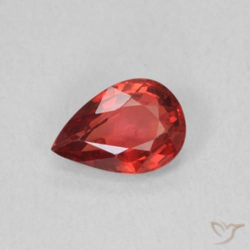 0.50ct Natürlicher tiefrot Saphir, Birnenform, VVS