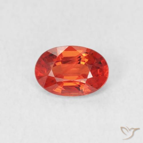 0.57ct Natürlicher Mittelrot Saphir, Oval, VS