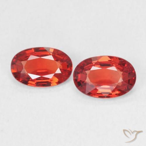 0.94ctw Natürlicher Intensives Rot Saphir, Oval, VVS-VS