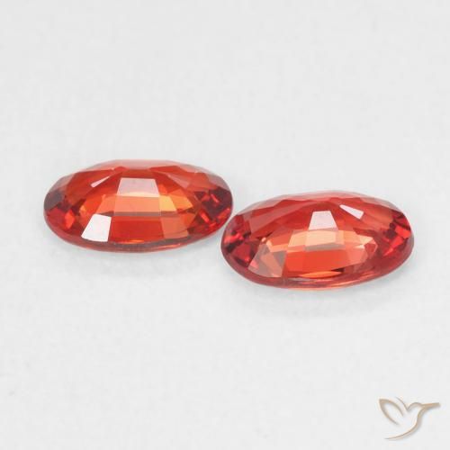 0.94 ct natürliche Intensives Rot Saphir-Edelsteine, Oval, VVS-VS
