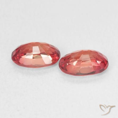 1.34 ct natürliche Tiefrot Saphir-Edelsteine, Oval, VVS-VS