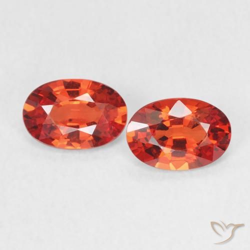 0.98ctw Natürlicher Leuchtendes Purpurrot Saphir, Oval, VVS-VS