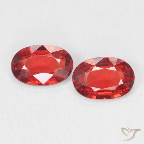 0.94ctw Natürlicher Hellrot Saphir, Oval, VVS