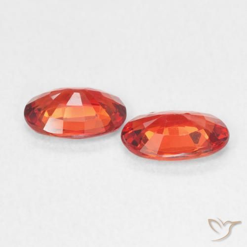 0.96 ct natürliche Intensives Rot Saphir-Edelsteine, Oval, VVS-VS