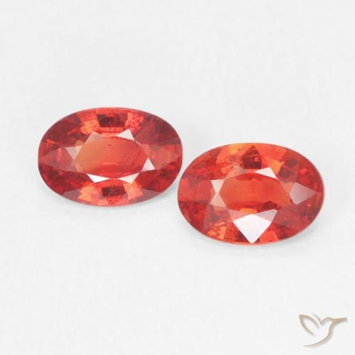 0.84ctw Natürlicher Intensives Rot Saphir, Oval, VVS-VS