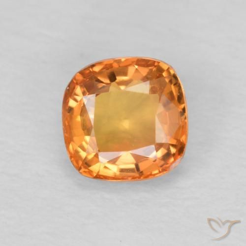0.51ct Natürlicher rötlich-orange Saphir, Kissen, VVS