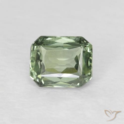 0.59ct Natürlicher Mittelgrün Saphir, Smaragdschliff, VVS