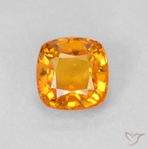 0.65ct Natürlicher hellorange Saphir, Kissen, VVS