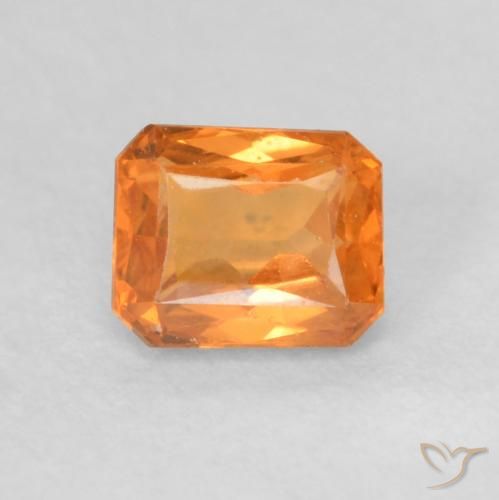 0.72ct Natürlicher hellorange Saphir, Smaragdschliff, VVS-VS