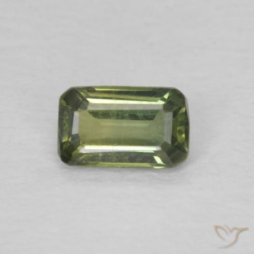 0.41ct Natürlicher Warmes Grün Saphir, Smaragdschliff, VVS