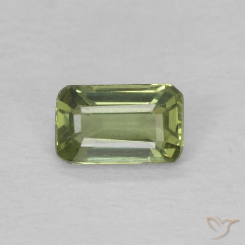 0.41ct Natürlicher Warmes Grün Saphir, Smaragdschliff, VVS