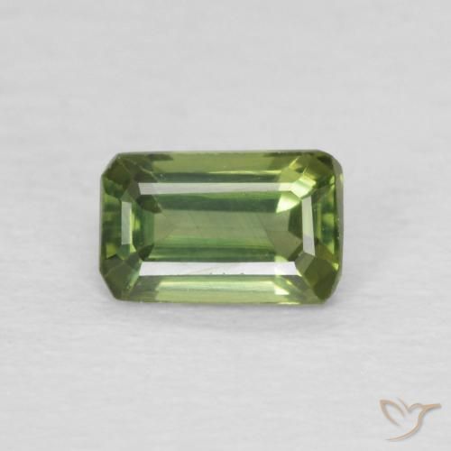 0.48ct Natürlicher Medium Light Green Saphir, Smaragdschliff, VVS-VS