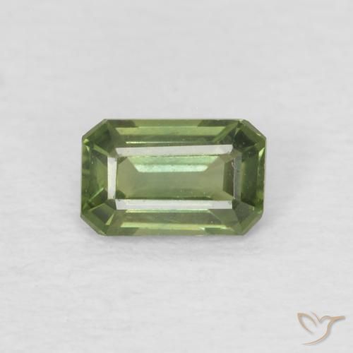 0.44ct Natürlicher Mittelgrün Saphir, Smaragdschliff, VS