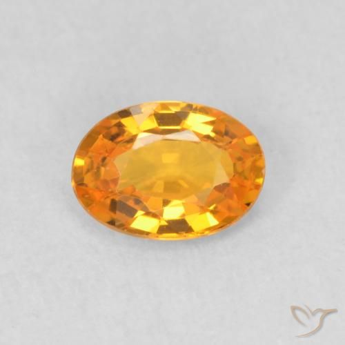 0.53ct Natürlicher Mittelorange Saphir, Oval, VVS-VS