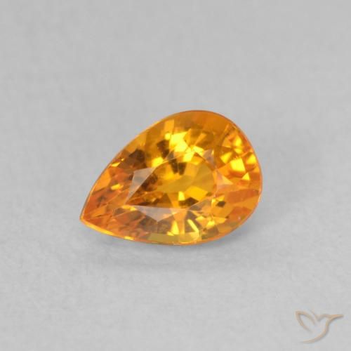 0.58ct Natürlicher hellorange Saphir, Birnenform, VVS
