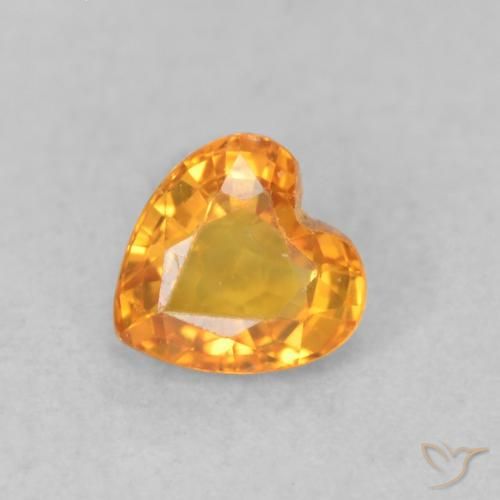 0.39ct Natürlicher Aprikose Orange Saphir, Herz, VS
