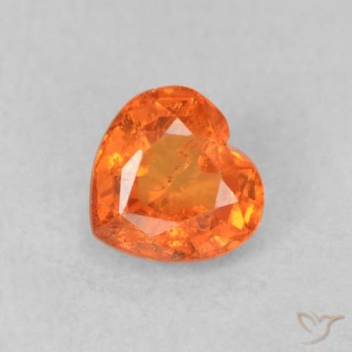 0.48ct Natürlicher Feuerorange Saphir, Herz, VS