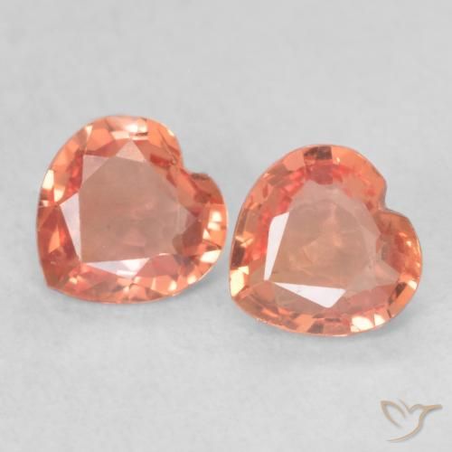 0.79ctw Natürlicher orange-rot Saphir, Herz, VS