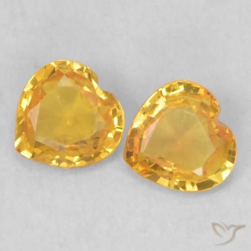 0.70ctw Natürlicher gold-orange Saphir, Herz, VS