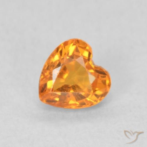 0.38ct Natürlicher Aprikose Orange Saphir, Herz, VS