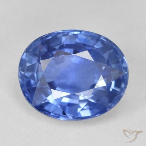 4.05ct Natürlicher Mittleres Marineblau Saphir, Oval, VVS-VS