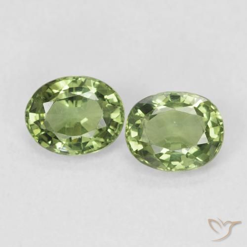 0.83ctw Natürlicher Warmes Grün Saphir, Oval, VVS-VS