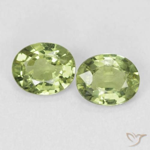 0.87ctw Natürlicher Helles Waldgrün Saphir, Oval, VVS-VS