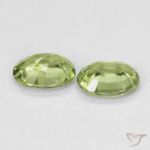 0.87 ct natürliche Helles Waldgrün Saphir-Edelsteine, Oval, VVS-VS