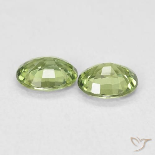 0.74 ct natürliche Warmes Grün Saphir-Edelsteine, Oval, VVS-VS