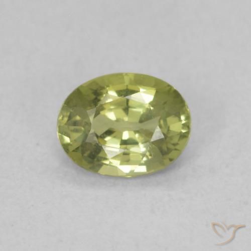0.45ct Natürlicher Olivgrün Saphir, Oval, VS