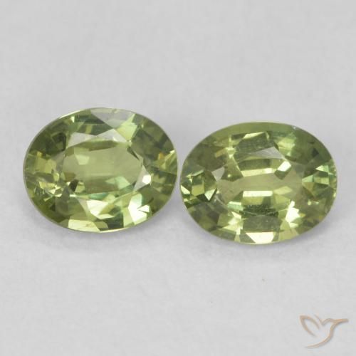 0.87ctw Natürlicher Helles Waldgrün Saphir, Oval, VS