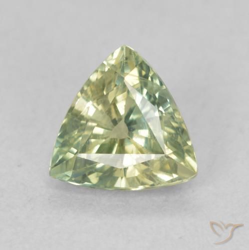 0.74ct Natürlicher Warmes Grün Saphir, Trillion, VS