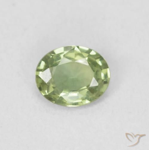 0.33ct Natürlicher Leichtes lebendiges Grün Saphir, Oval, VVS