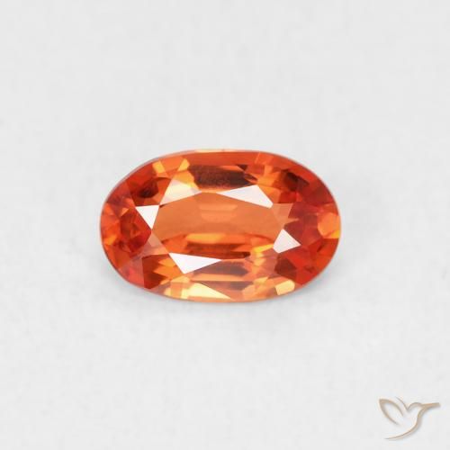 0.54ct Natürlicher rötlich-orange Saphir, Oval, VVS