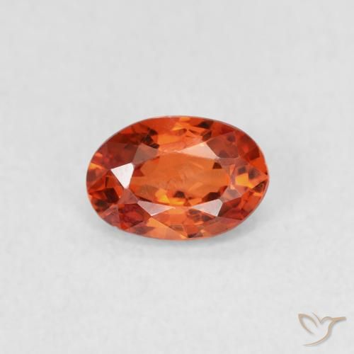 0.58ct Natürlicher rötlich-orange Saphir, Oval, VVS