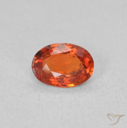 0.48ct Natürlicher rötlich-orange Saphir, Oval, VS