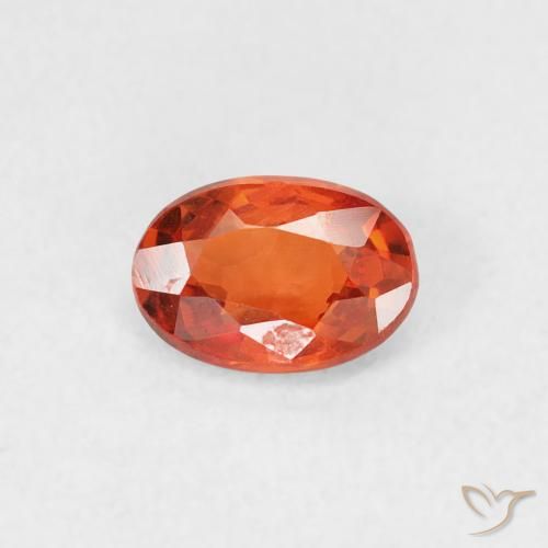 0.53ct Natürlicher rötlich-orange Saphir, Oval, VVS