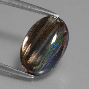 3,89 ctw natürlicher mehrfarbiger Skapolith, Oval Schliff, Transparent