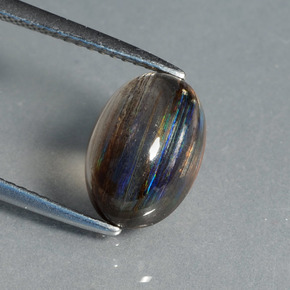3,70 ctw natürlicher mehrfarbiger Skapolith, Oval Schliff, Transparent