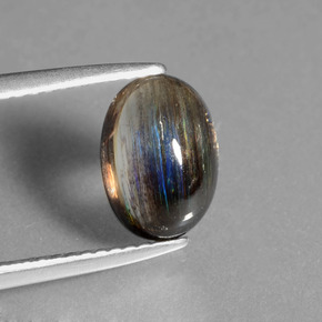 2,17 ctw natürlicher mehrfarbiger Skapolith, Oval Schliff, Transparent