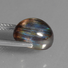 4,52 ctw natürlicher mehrfarbiger Skapolith, Oval Schliff, Transparent