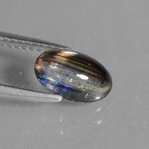 1,45 ctw natürlicher mehrfarbiger Skapolith, Oval Schliff, Transparent