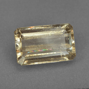 6,56 ctw natürlicher mehrfarbiger Skapolith, Smaragdschliff, Transparent